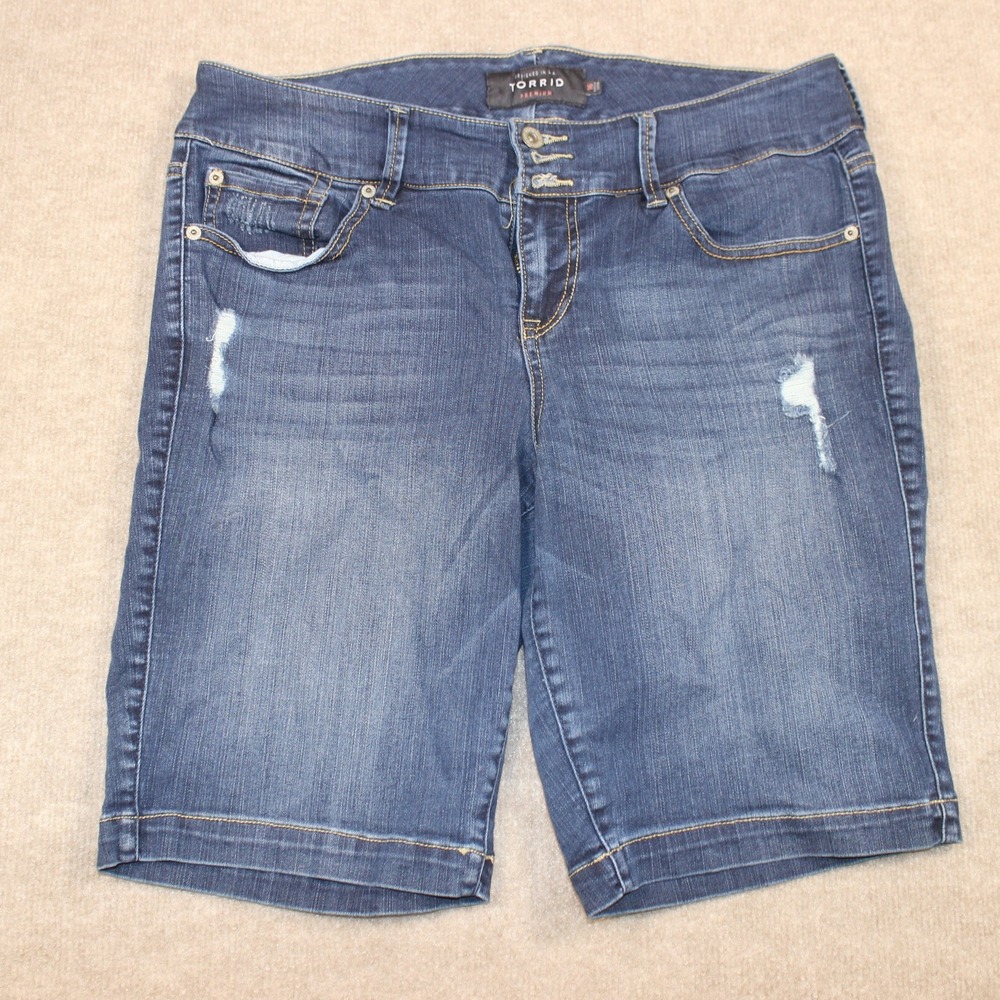 Torrid Premium Womens‎ Size 16 Medium Wash Distressed Bermuda Denim Shorts